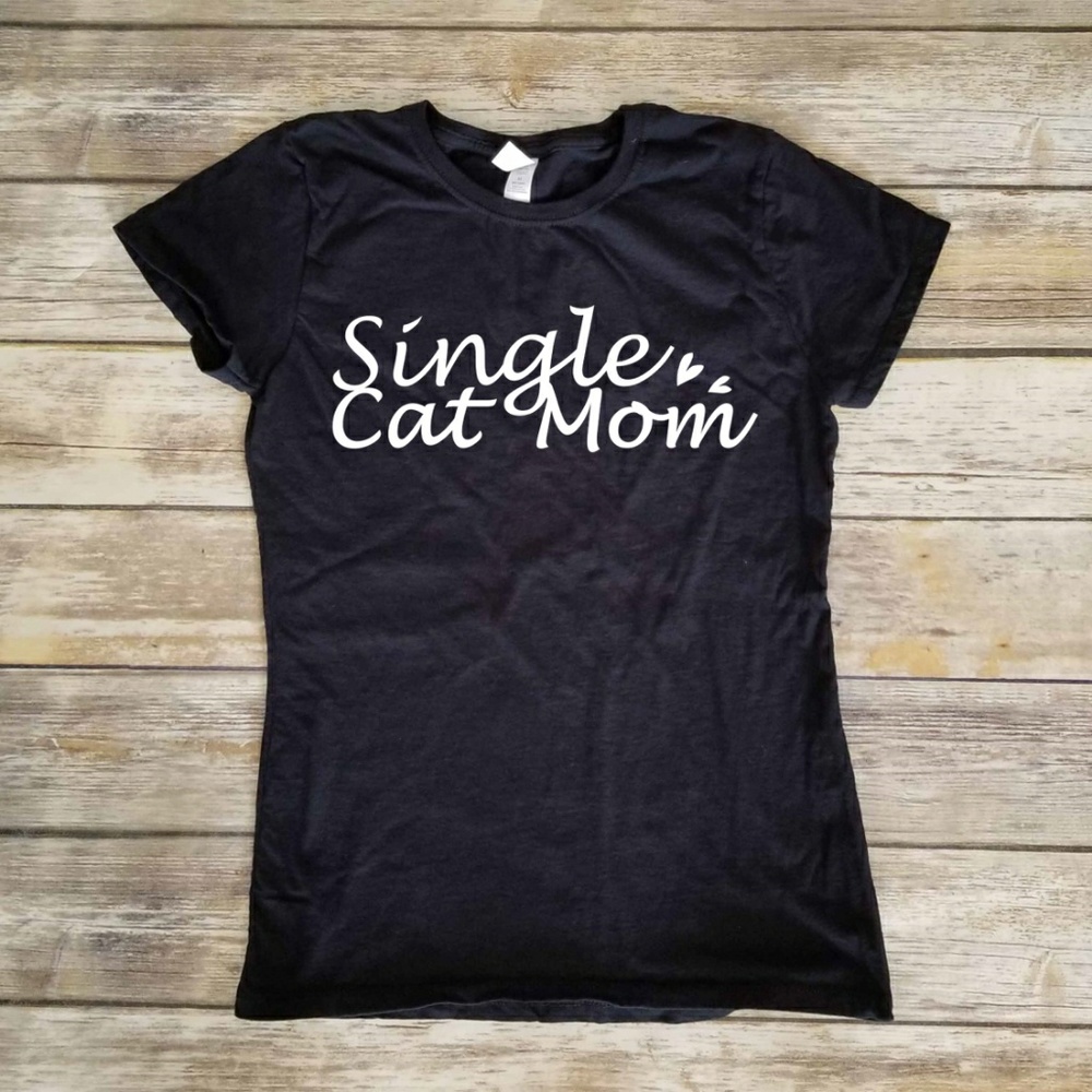 Single Cat Mom Ladies fitted tshirt - fur mama